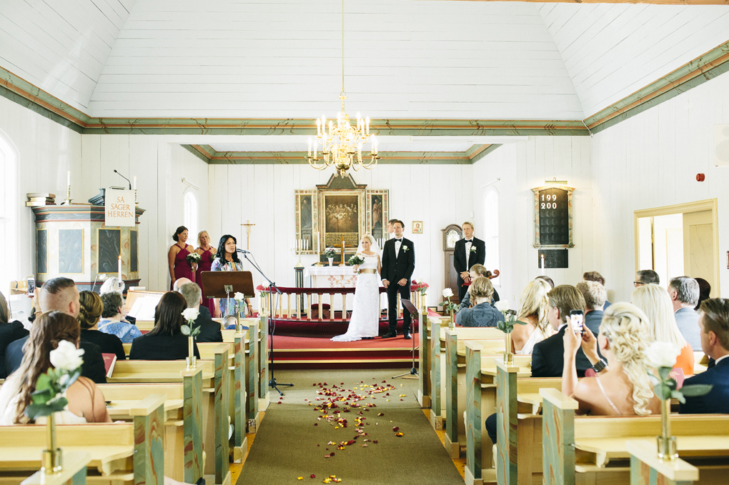 bröllop kinna svenasjö kapell sång
